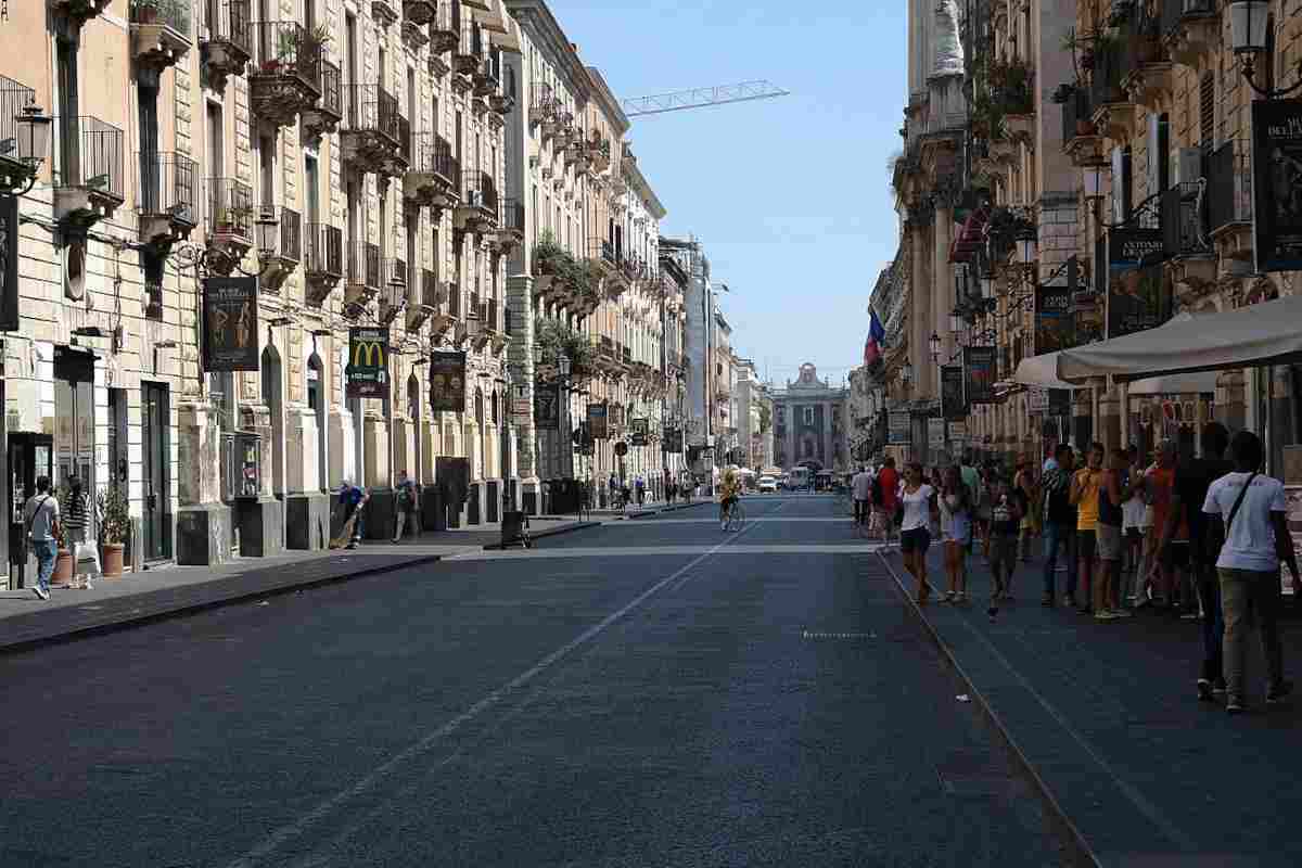 storia via Etnea Catania strada principale città