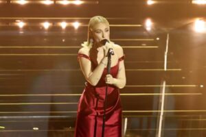 Mara Sattei a Sanremo tra la propria canzone e il tributo a Carmen Consoli